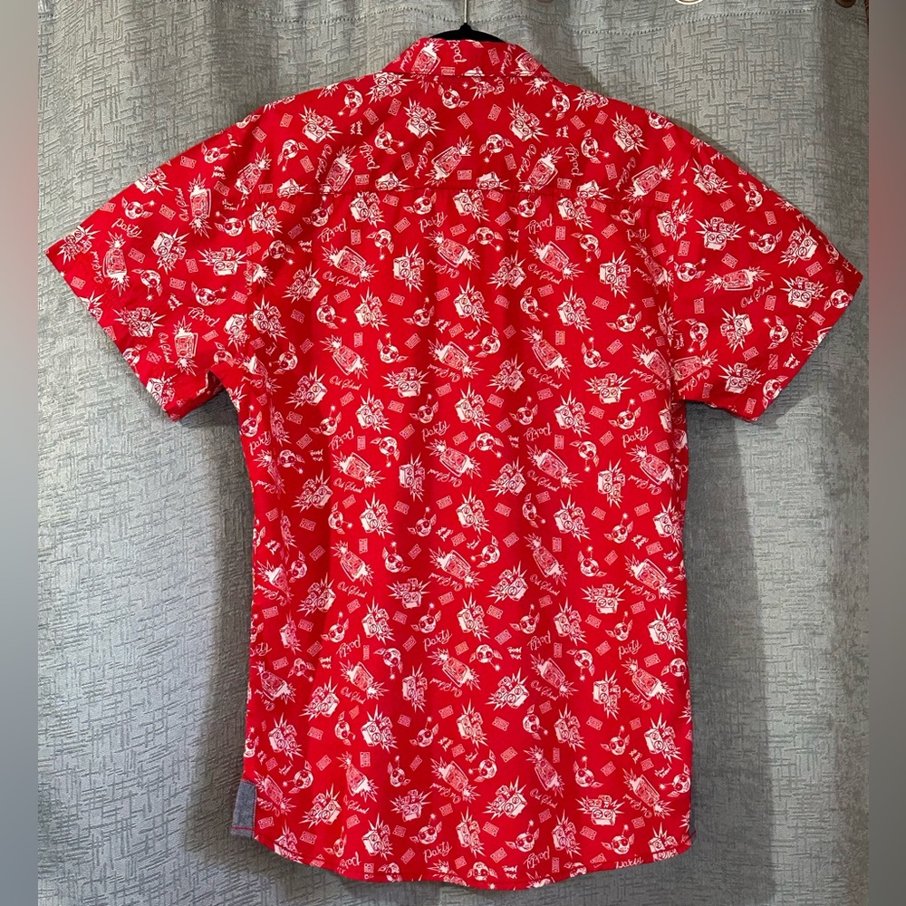 Good Vibes by Drill, Slim Fit Shirt Short Sleeve Button Up Red Cotton. - Picture 2 of 11